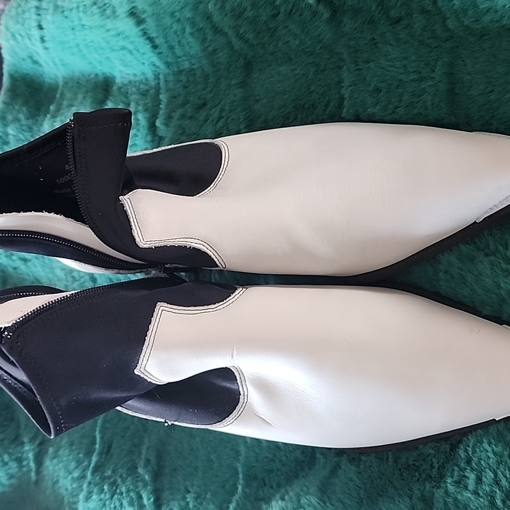 Western Booties with side zip